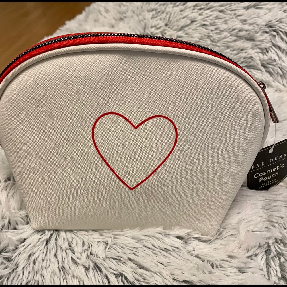 Rae Dunn ❤️makeup bag NWT Great gift idea!!😍
